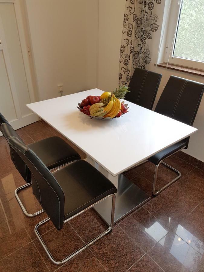 Apartment Antonio Biograd Na Moru Esterno foto